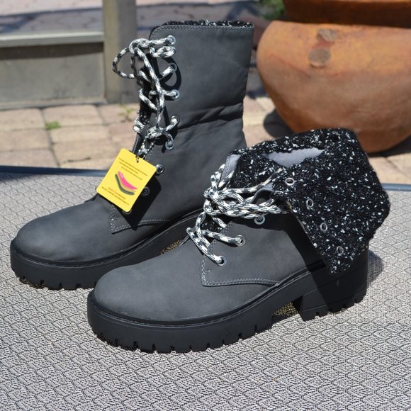 NEW Women's SKECHERS Black Memory Foam Boots Hiking Work KNIT BUZZ Size 7.5 - Picture 3 of 9